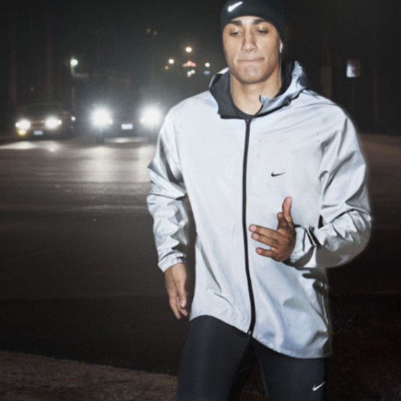 nike vapor reflective jacket